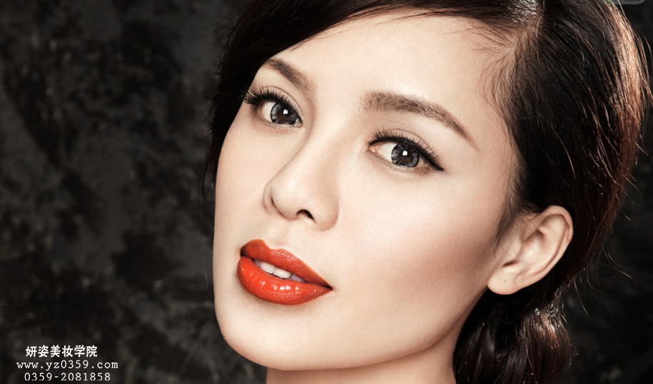 妍姿美妆：夏季阳盛外发，这些东西常见又好用！！！