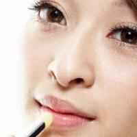 一分钟图解两款唇妆的画法 诱惑他一吻芳泽